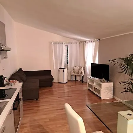 Apartmán La Mansarda Di Ale